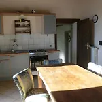 Charmantes Pfarrhaus Mit Seeblick Und Garten Appartement Ghiffa
