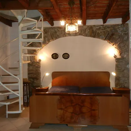 Charmantes Pfarrhaus Mit Seeblick Und Garten Appartement Ghiffa