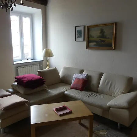 Charmantes Pfarrhaus Mit Seeblick Und Garten * Ghiffa