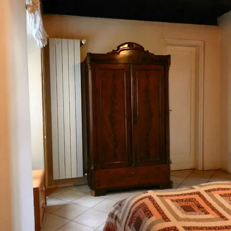 Appartement Charmantes Pfarrhaus Mit Seeblick Und Garten Ghiffa