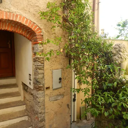 Charmantes Pfarrhaus Mit Seeblick Und Garten * Ghiffa