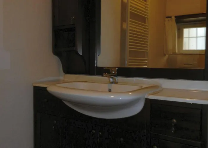 Charmantes Pfarrhaus Mit Seeblick Und Garten * 기파