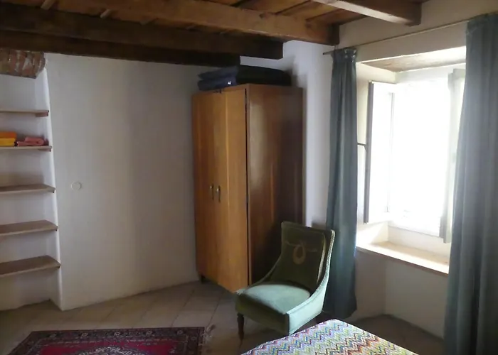 Charmantes Pfarrhaus Mit Seeblick Und Garten Ghiffa