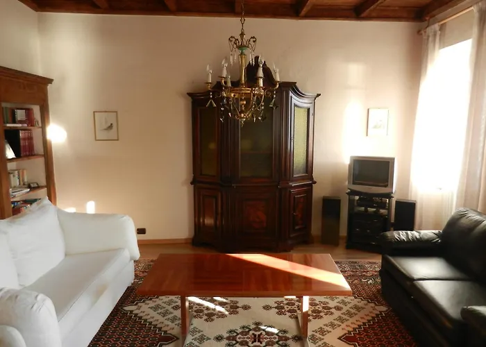 Charmantes Pfarrhaus Mit Seeblick Und Garten * Ghiffa